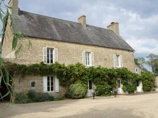 Rural House with Cottage