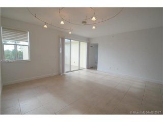 3 bedroom Flat For Sale: 7550 SW 102nd..