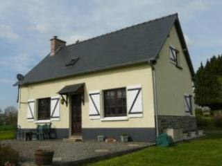 Nice Cottage with Large Outbuilding