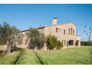 5 bedroom Cottage For Sale: GIRONA..