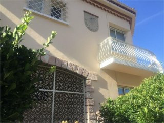 Elegante Maison De Ville Avec Jardin Et..