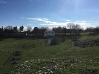 Zemljište na rubu urbanizacije