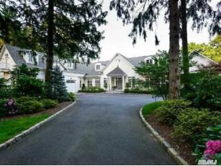 17 Hilldale Ln Sands Point, NY 11050