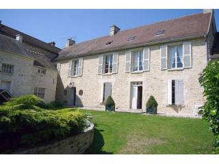 6 bedroom Character For Sale: 60240..
