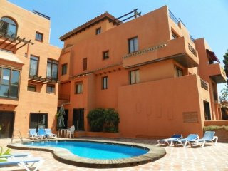 Middle Floor Apartment
