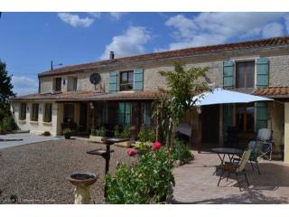 Fully Modernised Farmhouse Offering..