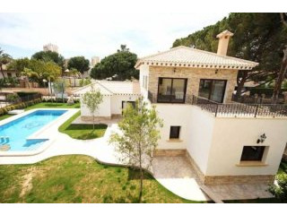 3 Bedroom 3 Bathroom Villa In Dehesa De..