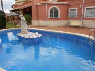 BEAUTIFUL VILLA NEAR THE SEA IN LA ZENIA