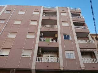 3 Bedroom nice apartment located in the..