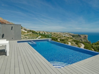 4 Bedrooms - Villa - Alicante - For Sale