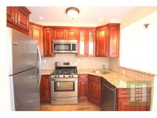 3 bedroom Apartment For Sale: 3701..