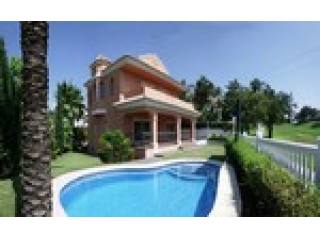 4 Bedrooms - Villa - Malaga - For Sale