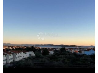 Vodice, vila sa bazenom