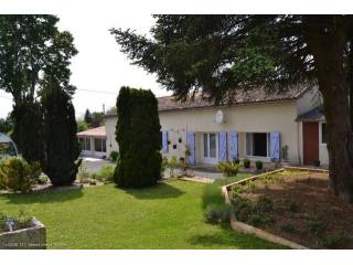 3 Bedroom House Tucked Away in a Quiet..