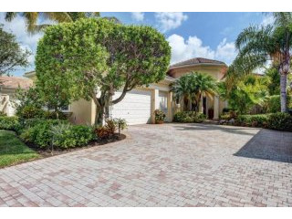 105 Porto Vecchio Wy, Palm Beach..