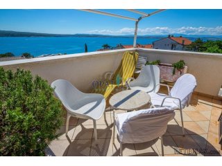 Crikvenica - poslovno stambeni prostor!