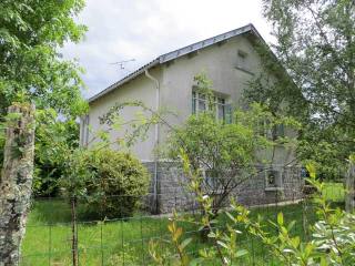 Detached 2-Bed Hamlet House Near To..