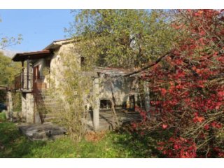 Starina za adaptaciju sa 12 000m2 okućnice