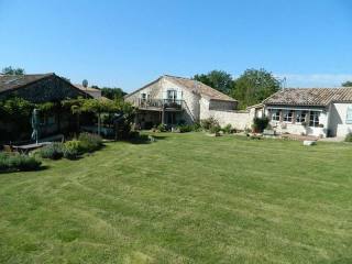 Stone House And 2 Gites Set In 2500 m2..