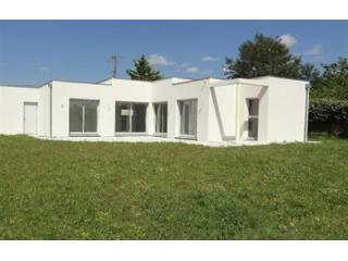 3 Bedrooms - Villa - Poitou-Charentes -..