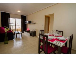 Apartment: 2 bedrooms & 2 bathrooms