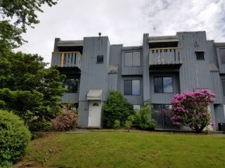 16 Cedar Court Unit D East Haven, CT..