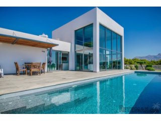 Modern design villa recently built to the highest standards..