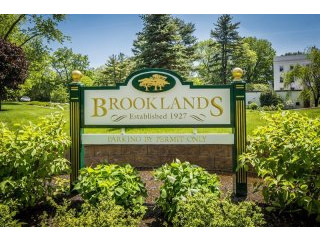4 bedroom Commercial Property For Sale:..
