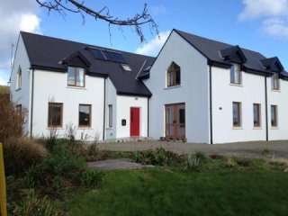 4 bedroom House For Sale: Cliona Lodge..