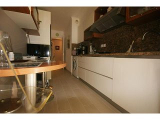Spacious 2 Bedroom Apartment With Pool..