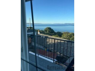 Atraktivni stan za najam sa panoranskim pogledom na more
