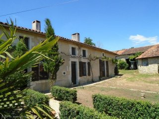 Character 4 Bedroomed Property To..