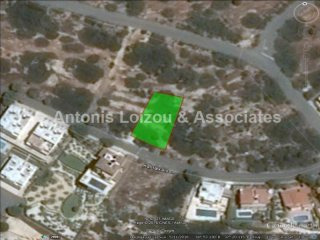 633 m2 plot in Sea Caves Peyia with sea..