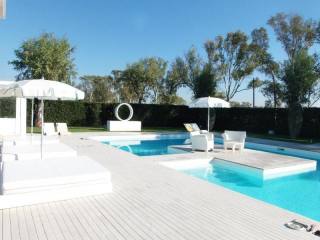 3 Bedrooms - Villa - For Sale