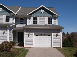 297 Sabin St Unit 8 Putnam, CT, 06260..