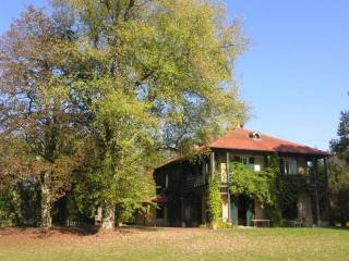 5 bedroom House For Sale: 01000 BOURG..