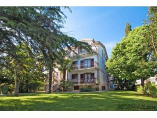 Umag, apartmanska kuća sa uhodanim poslom.