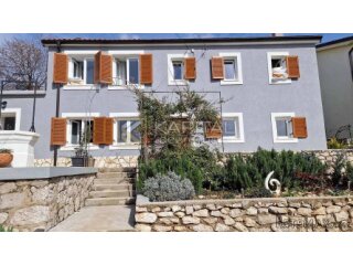 Kuća Kostrena uređeno okućnica 1000m2 pogled