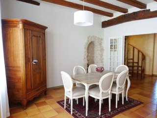 Sale House Saintes (17100) Rg