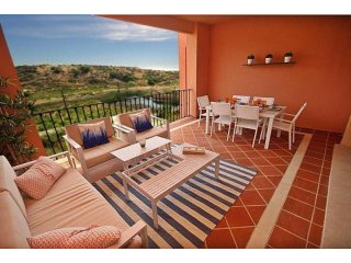 3 bedroom town house for sale