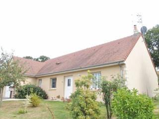 Traditional House with Nice Garden