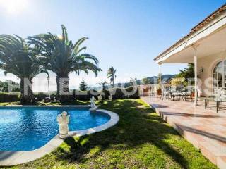 Luxury property overlooking the sea-BCN..
