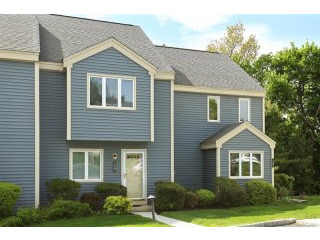 2 bedroom House For Sale: 140 Fields..