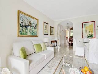 Charming 2 bed in the centre of Cannes