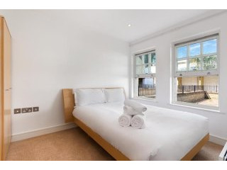 Montague Mews - Mile End E3