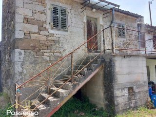 buzet - kamena kuća