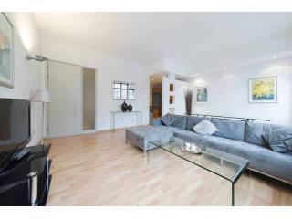 City Road, Clerkenwell, London EC1V