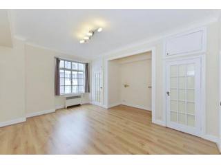 Studio - London - For Rent