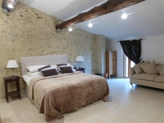 Character 3 Bed Village House With Barn..