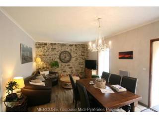 7 bedroom Village House For Sale: 11000..